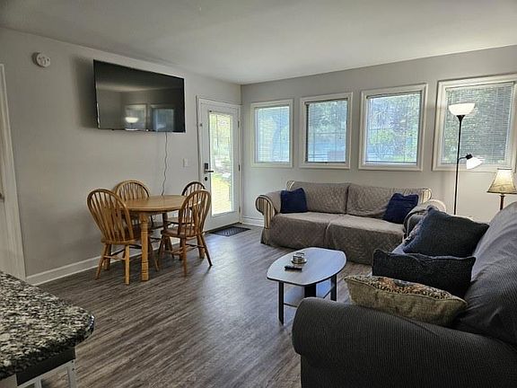 3rd image of 5905 South Kings Hwy. #4112