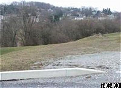 2nd image of 340 Yoe Dr