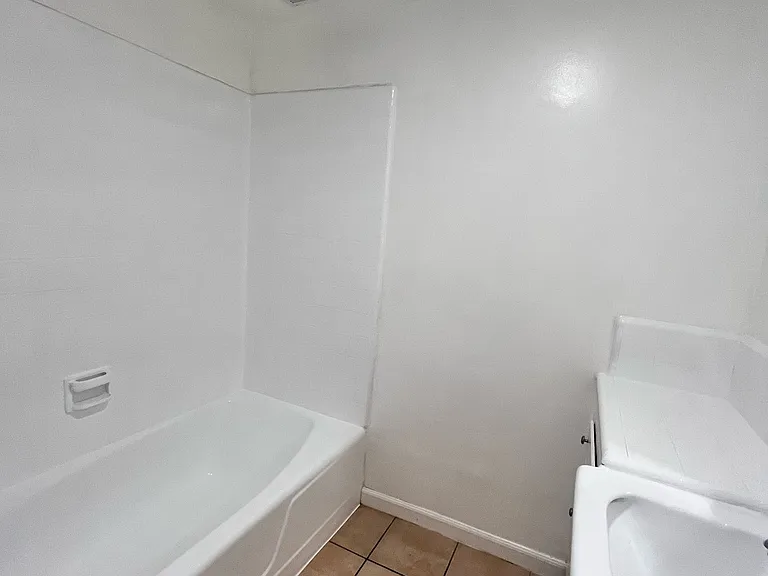 5042 Valley Blvd #4 — Photo 20