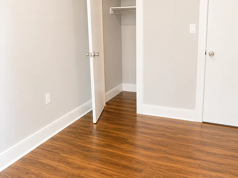 716 E 219th St #2 — Photo 5