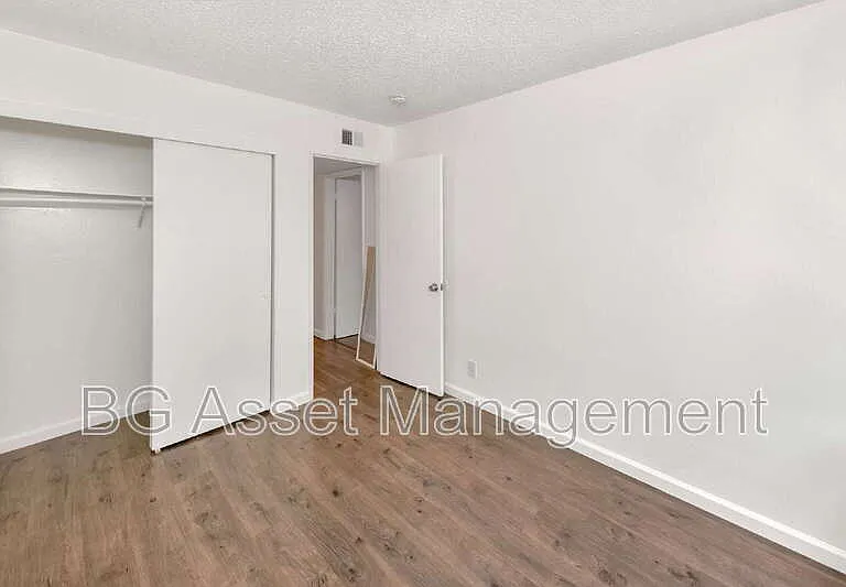 212 Westwood St — Photo 16