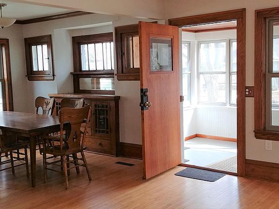 2nd image of 1327 Sargent Ave