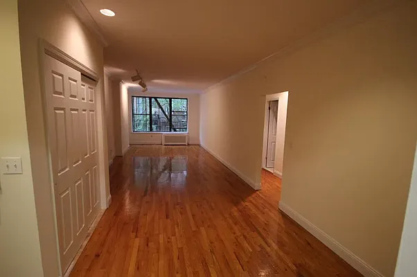 Rented by Owner | media 8