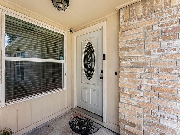 3rd image of 21022 Fernhollow Ln