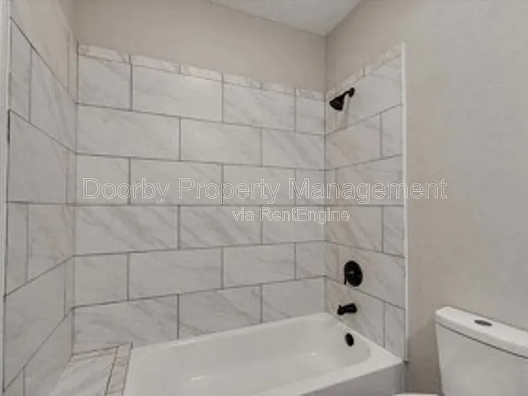18 Michigan Ln #3 — Photo 35
