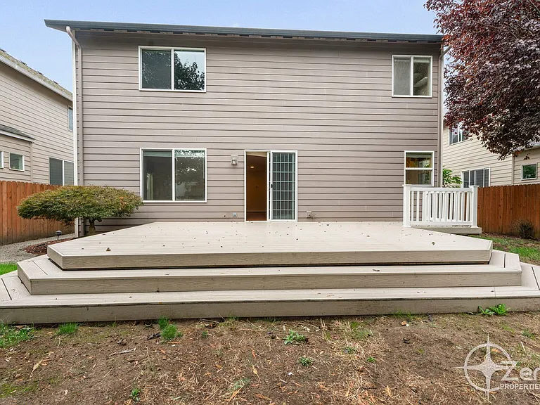 2903 NE 184th Ave — Photo 35