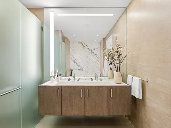 121 East 22nd Street image 5 of 22