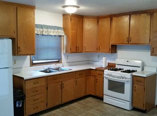 303 Wendell Ct, Waterloo, IA 50703