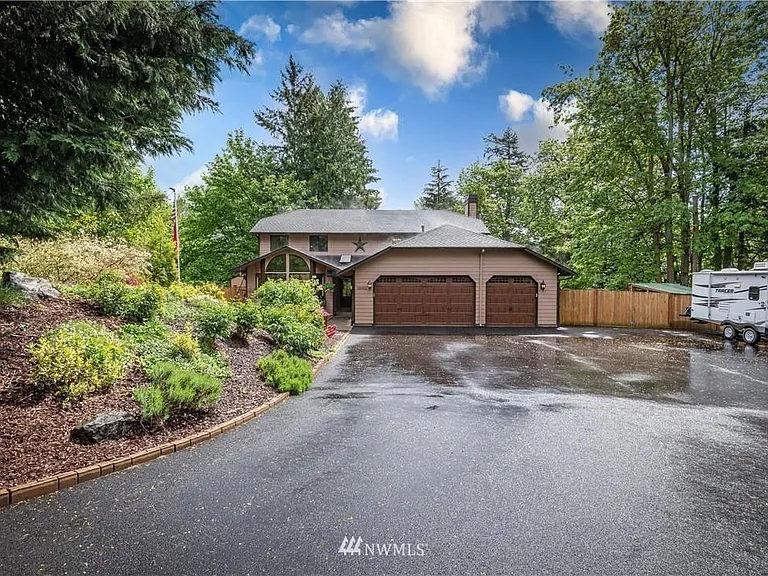 25852 220th Ave SE — Photo 1