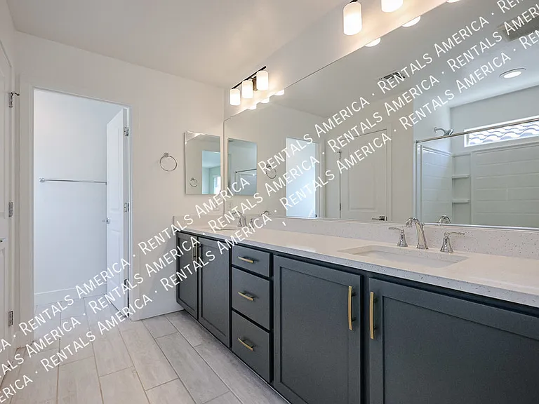 1656 S 83rd Way — Photo 14