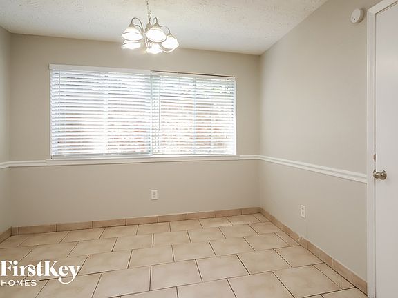 4th image of 3727 Gamlin Bend Dr