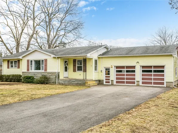 23 Livingston St, Geneseo, NY 14454