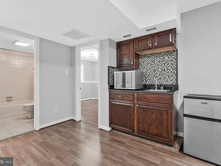 1008 Park St SE — Photo 55