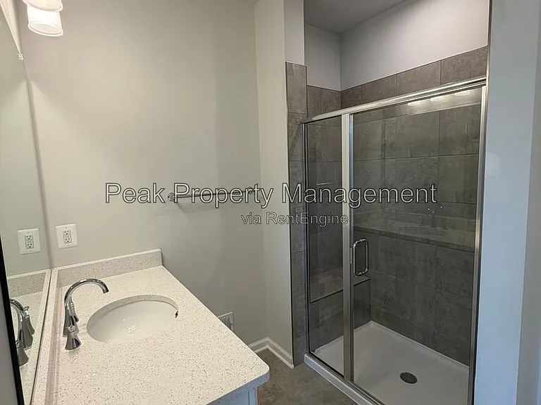 227 Brattice Dr — Photo 26