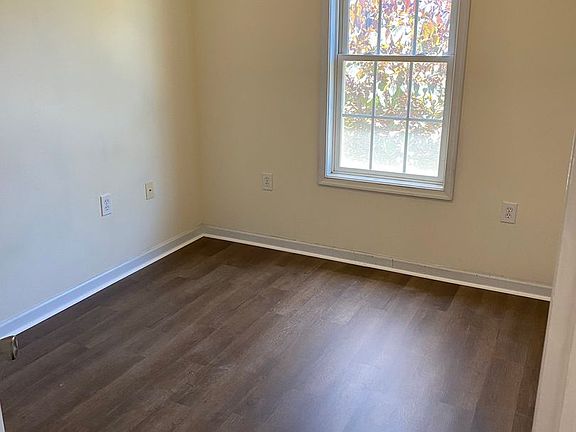 2nd image of 110 Aaron Pl APT 305