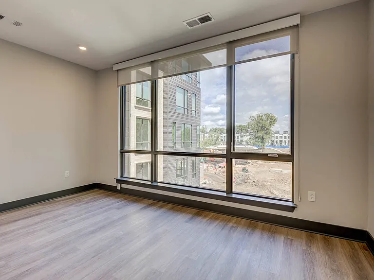 Floor to Ceiling Windows