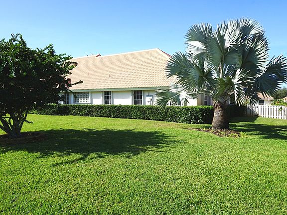 5th image of 2050 Heritage Dr