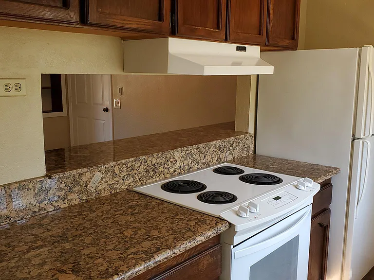 1033 S Ridge Dr — Photo 13