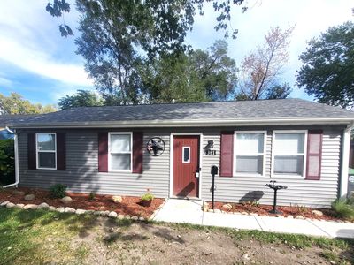 361 N Wabash St, Hobart, IN, 46342