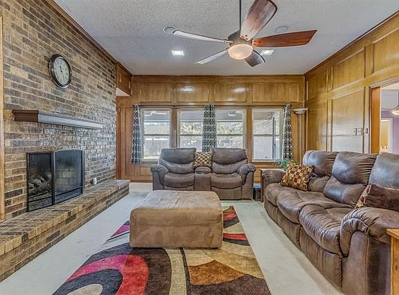 5th image of 1801 Norwood Ln