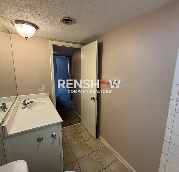 6620 Poplar Woods Cir S — Photo 7