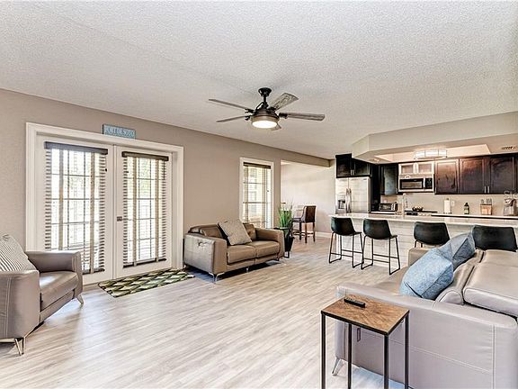4th image of 1125 Pinellas Bayway #104