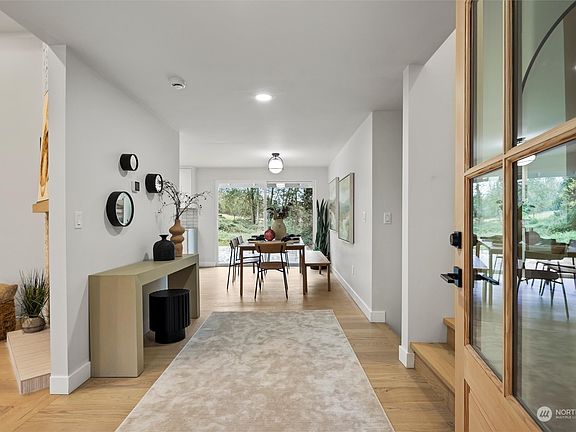 3rd image of 16627 87th Avenue SE