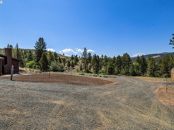 2nd image of N Highway 395