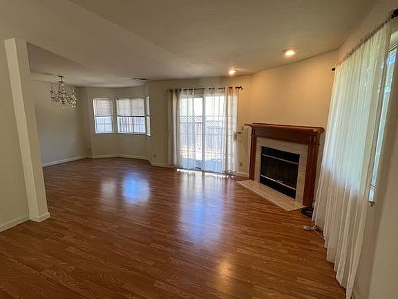 4th image of 1075 Almaden Village Ln