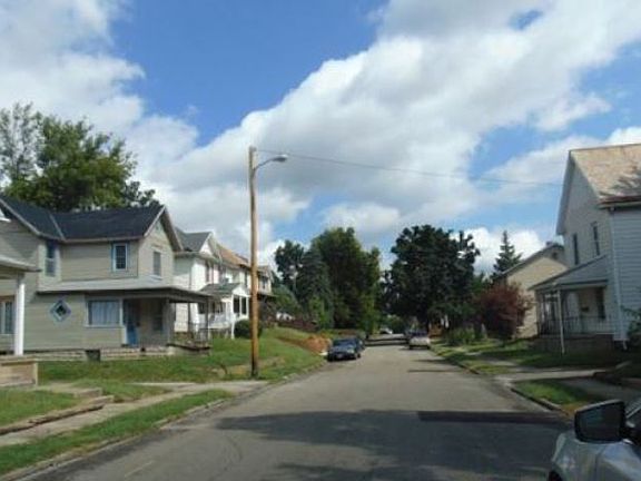 3rd image of 41 N Fulton Ave
