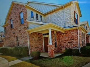 2715 Hyde Park Dr, Grand Prairie, TX 75050