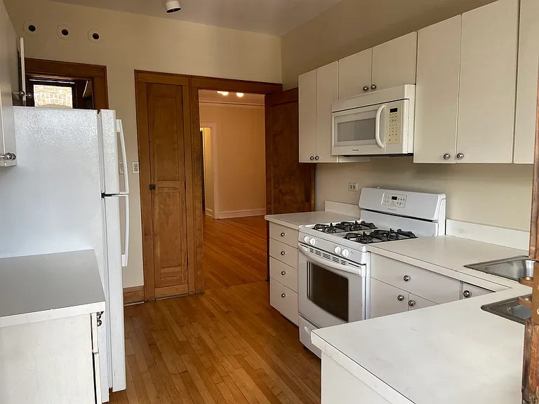 715 W Wrightwood Ave #3 — Photo 4