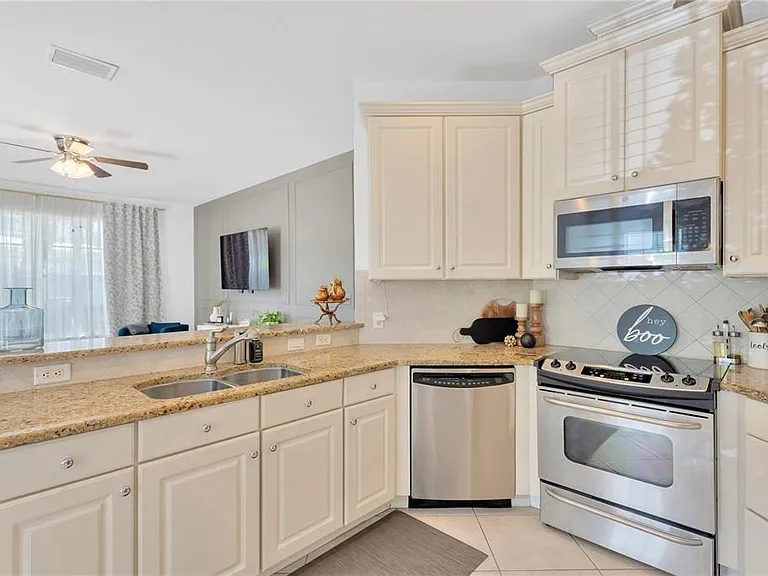 8307 Manor Club Cir #1 — Photo 7