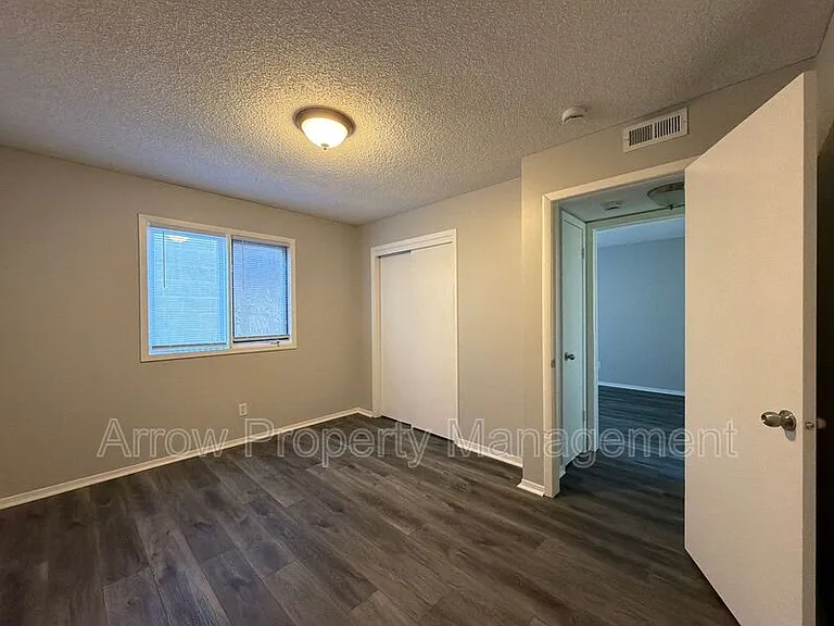 729 H St #2 — Photo 9