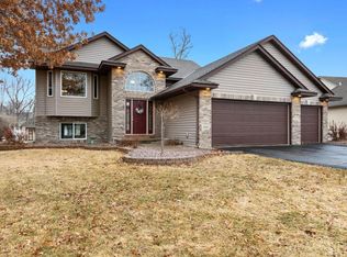 5460 Highland Trl, Big Lake, MN 55309