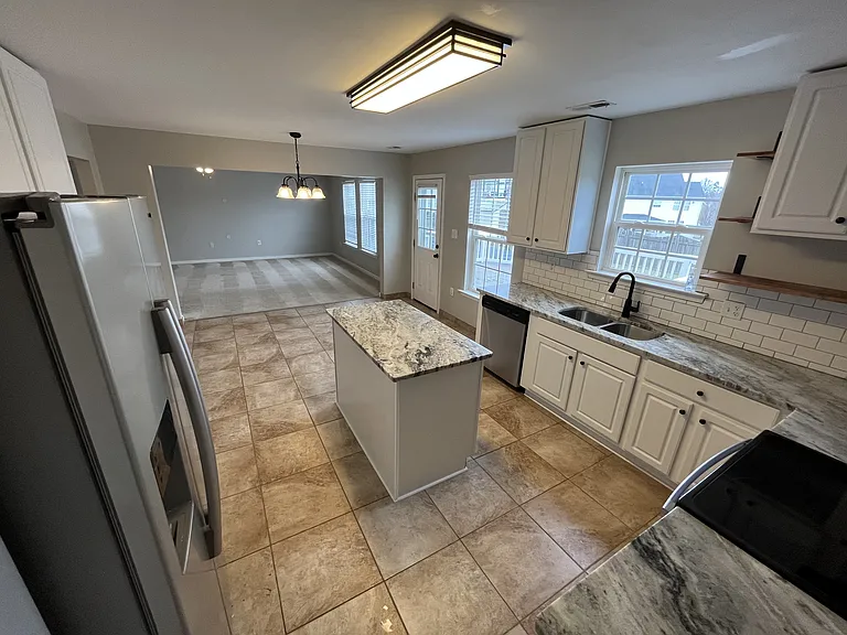 13425 Quixton Ln — Photo 6