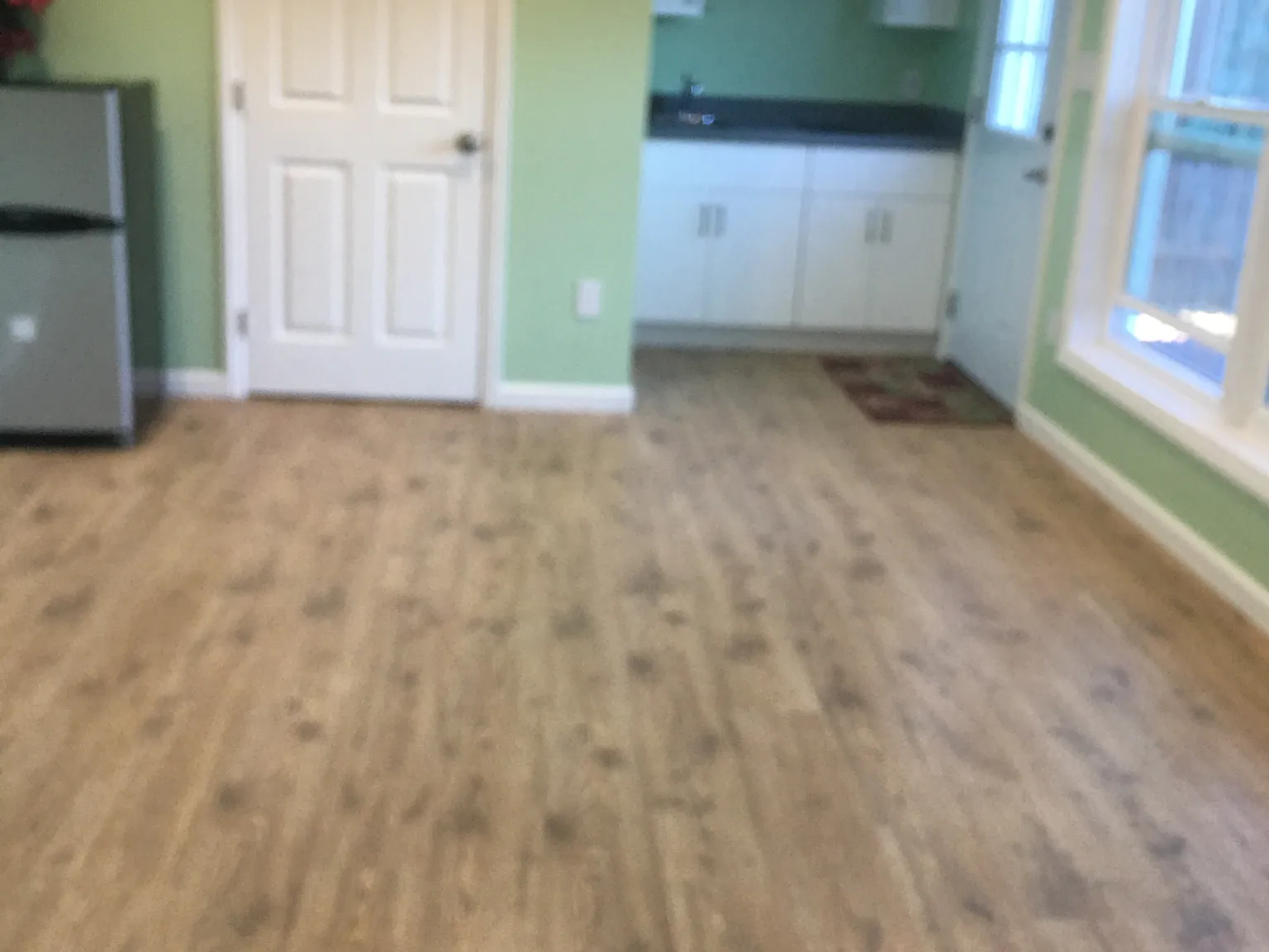 Studio, 300 sqft, $1,975 — Photo 4