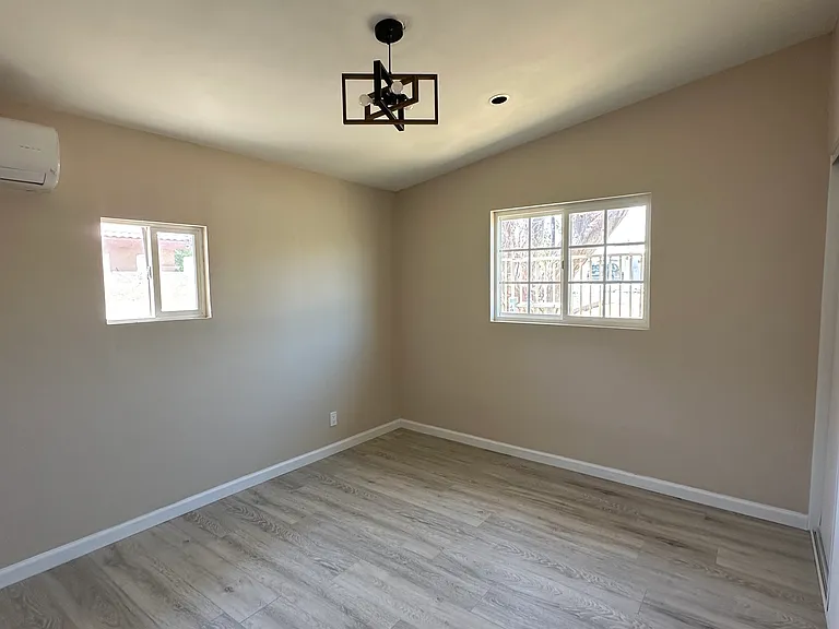 65911 Buena Vista Ave — Photo 14