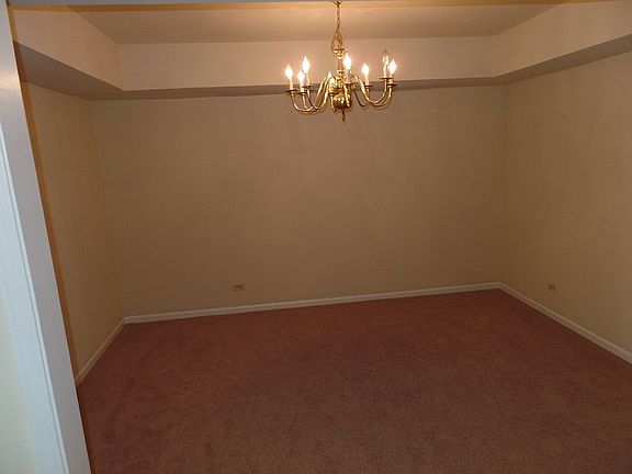 5th image of 315 Creekside Dr