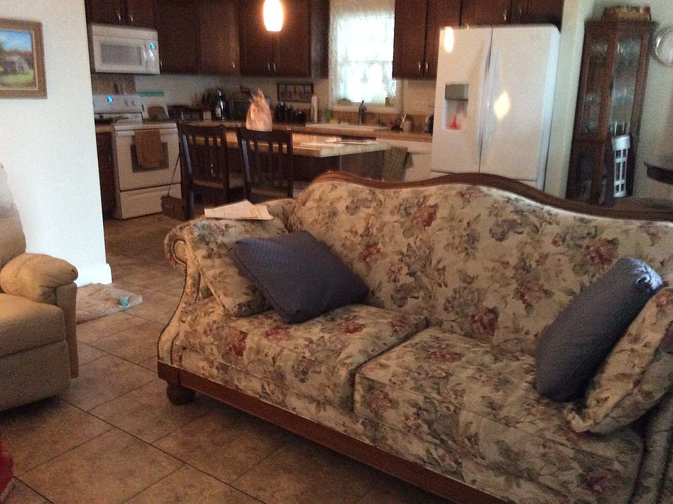 1st image of 127 Anchorage Dr