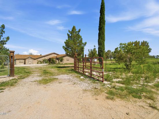 7461 S Baggett Place, Hereford, AZ 85615
