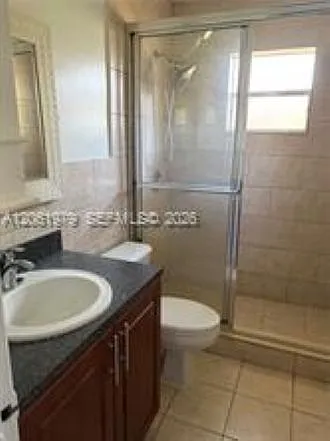 1440 SW 41st Ave #12 — Photo 5
