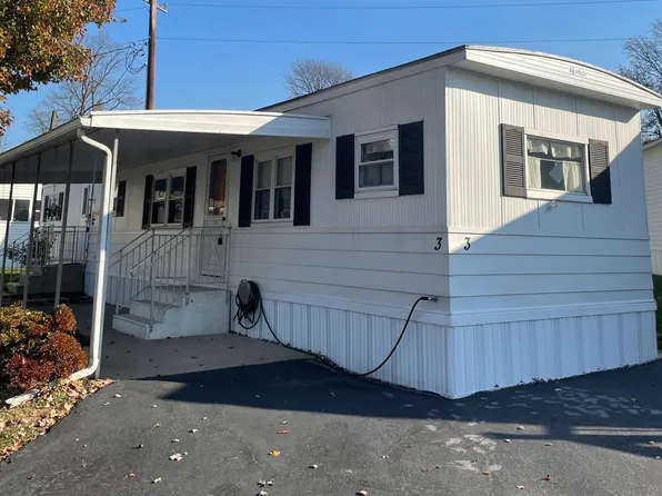 3 Country View Ln, Chalfont, PA 18914