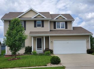 8351 Dakota Dr, West Des Moines, IA 50266