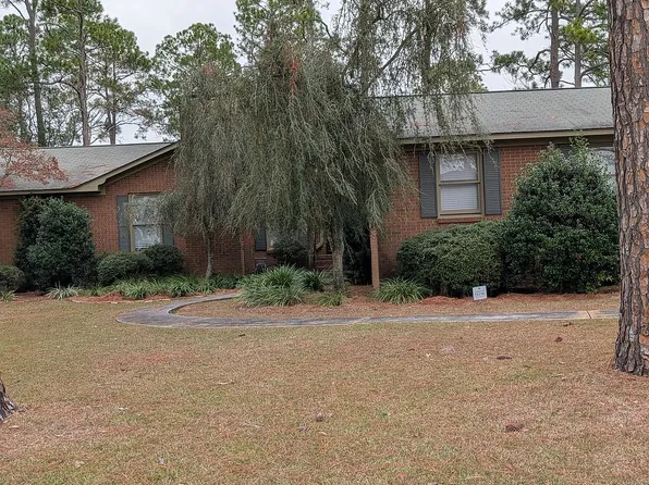 905 Florida Dr, Tifton, GA 31794