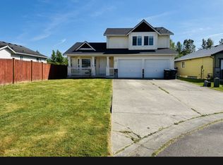 7470 Leeside Dr, Blaine, WA 98230