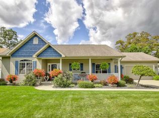 1417 Angela Dr W, Saginaw, MI 48609
