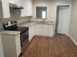 1015 Prune St, La Marque, TX 77568
