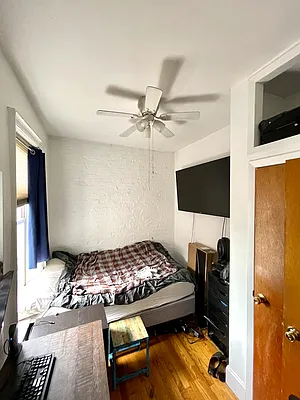 Rented by LJ Sloane Management | media 36