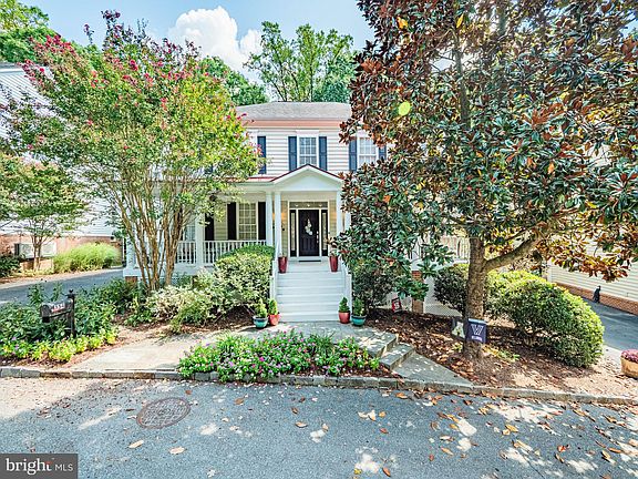 4th image of 854 Still Creek Ln
